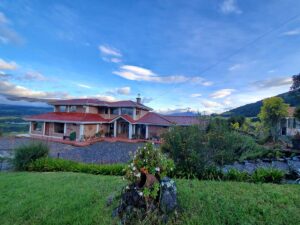 About us balcony to cotopaxi inn ecuador about us2