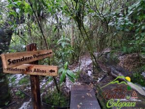 balcony to cotopaxi inn ecuador senderos9